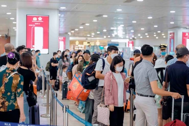 Gần 88 nghìn khách qua sân bay Nội Bài ngày 2/5