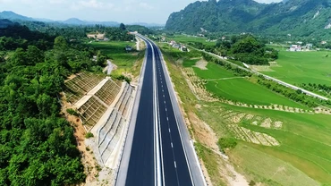 Một đoạn tuyến cao tốc Bắc Giang-Lạng Sơn.
