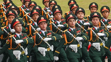 Quân đội nhân dân Việt Nam anh hùng 80 năm xây dựng, chiến đấu, trưởng thành dưới lá cờ vinh quang của Đảng
