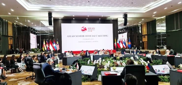 Toàn cảnh phiên họp. 
