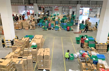 Kho logistics bán tự động của hãng thương mại điện tử hàng đầu Trung Quốc JD. (Ảnh: HỮU HƯNG)