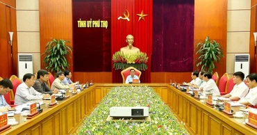 Đồng chí Trần Cẩm Tú phát biểu chỉ đạo buổi làm việc. (Ảnh: UBKTTW) 