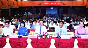 Các đại biểu dự Hội thảo.