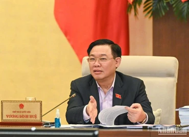 Chủ tịch Quốc hội Vương Đình Huệ phát biểu ý kiến tại phiên họp. (Ảnh Duy Linh)