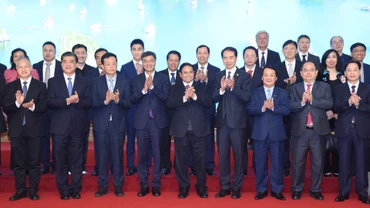 Thủ tướng Phạm Minh Chính tiếp đồng chí Trần Cương, Bí thư Khu ủy Quảng Tây (Trung Quốc) và thành viên đoàn hai nước.