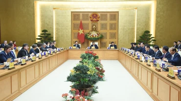 Thủ tướng Phạm Minh Chính và Phó Thủ tướng Hồ Đức Phớc, Phó Thủ tướng Nguyễn Chí Dũng toạ đàm với các doanh nghiệp châu Âu. 