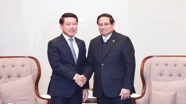 Thủ tướng Phạm Minh Chính tiếp Phó Thủ tướng Lào Saleumxay Kommasith.
