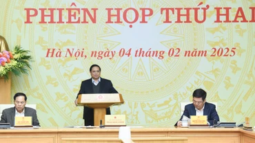 Thủ tướng Phạm Minh Chính chủ trì Phiên họp thứ hai Ban Chỉ đạo xây dựng nhà máy điện hạt nhân.