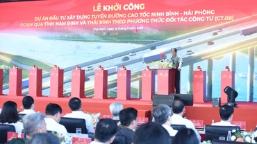 Thủ tướng Phạm Minh Chính phát biểu chỉ đạo tại lễ khởi công.