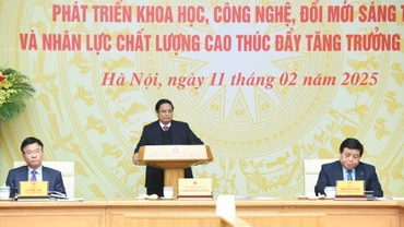 Thủ tướng Phạm Minh Chính phát biểu chỉ đạo hội nghị. 