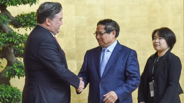 Thủ tướng Phạm Minh Chính đón Đại sứ Hoa Kỳ tại Việt Nam Marc Knapper.