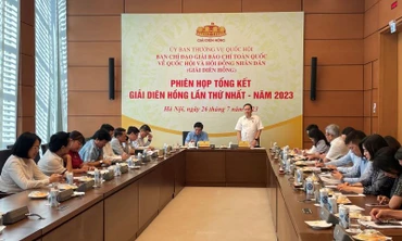 Phó Chủ tịch Thường trực Quốc hội Trần Thanh Mẫn phát biểu kết luận phiên họp.