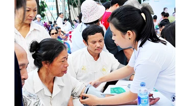 Khám sức khỏe miễn phí cho người dân