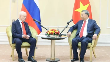 Tổng Bí thư Tô Lâm tiếp Chủ tịch Đảng "Nước Nga Công bằng-Những người yêu nước-Vì Sự thật" Sergey Mironov. (Ảnh: Thống Nhất/TTXVN) 