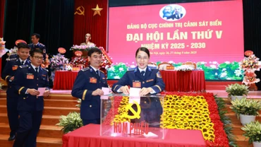 Đại hội tiến hành bầu cử.
