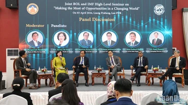 Các diễn giả chính tại Hội thảo. Ảnh: Trịnh Dũng