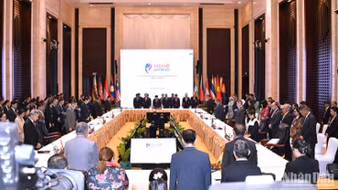 Hội nghị dành một phút mặc niệm Tổng Bí thư Đảng Cộng sản Việt Nam Nguyễn Phú Trọng. Ảnh: Hải Tiến