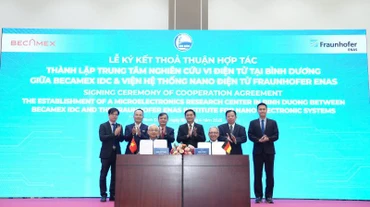 Ký kết thỏa thuận hợp tác giữa Viện Hệ thống Nano Điện tử Fraunhofer ENAS và Tổng công ty Becamex IDC nhằm thành lập Trung tâm nghiên cứu vi điện tử tại Bình Dương. 