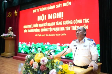 Thiếu tướng Lê Quang Đạo, Tư lệnh Cảnh sát biển Việt Nam phát biểu kết luận hội nghị.