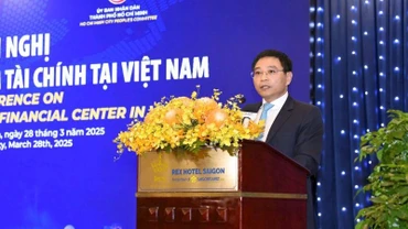Ủy viên Trung ương Đảng, Bộ trưởng Tài chính Nguyễn Văn Thắng phát biểu tại hội nghị.
