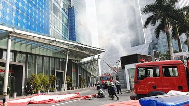 Diễn tập phòng cháy, chữa cháy. Ảnh: NGUYỆT ANH