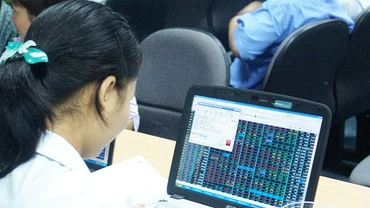 Nhà đầu tư chỉ nên giao dịch tại những công ty chứng khoán hợp pháp. Ảnh: BẮC SƠN