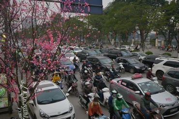 Tăng cường các giải pháp bảo đảm trật tự, an toàn giao thông trong dịp Tết Nguyên đán Giáp Thìn và Lễ hội Xuân 2024. (Ảnh: chinhphu.vn)
