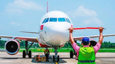 Ngành hàng không dân dụng có nhu cầu việc làm lớn. Ảnh: TTXVN
