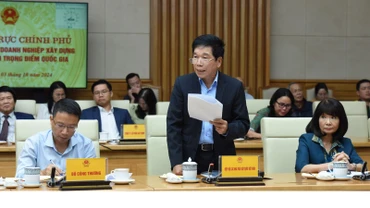 Ông Nguyễn Quốc Hiệp - Chủ tịch Hiệp hội các nhà thầu xây dựng Việt Nam (VACC) phát biểu ý kiến tại buổi làm việc. (Ảnh: TRẦN HẢI)