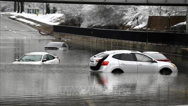 Lũ lụt do bão gây ra tại bang Kentucky, Mỹ ngày 16/2/2025. (Ảnh: AP/TTXVN)