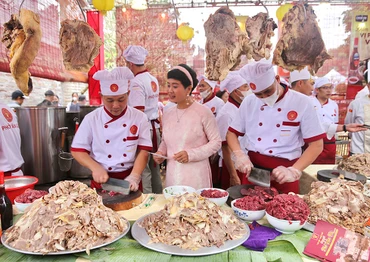 Thăm làng nghề làm phở
