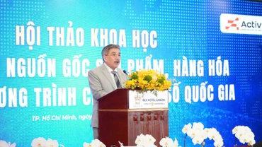  Theo ông Phạm Văn Thọ, Chủ tịch ACTIV: "Mỗi chip RFID là một câu chuyện hoàn chỉnh, được mã hóa với độ an toàn tuyệt đối". (Ảnh: LÊ HƯƠNG)