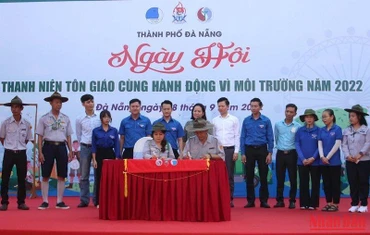 Ký kết phong trào thanh niên tôn giáo hành động vì môi trường.