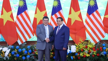 Thủ tướng Phạm Minh Chính đón Chủ tịch Hạ viện Malaysia Tan Sri Dato’ Johari Bin Abdul. 