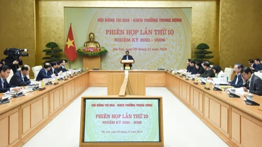 Thủ tướng Phạm Minh Chính chủ trì Phiên họp lần thứ 10 Hội đồng Thi đua-Khen thưởng Trung ương.