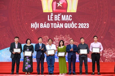 [Ảnh] Lễ bế mạc Hội Báo toàn quốc 2023