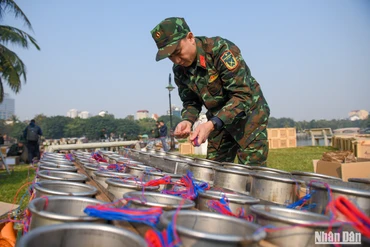 [Ảnh] Cận cảnh trận địa pháo hoa ở Hà Nội sẵn sàng cho đêm giao thừa