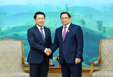 [Ảnh] Thủ tướng Phạm Minh Chính tiếp Phó Thủ tướng, Bộ trưởng Ngoại giao Lào