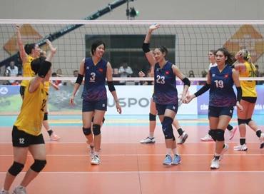 Niềm vui của các cầu thủ Việt Nam sau pha đập bóng ghi điểm (Ảnh Đoàn Tuấn)