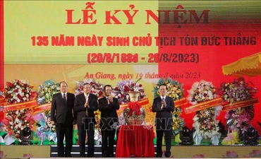 Chủ tịch nước Võ Văn Thưởng dự Lễ kỷ niệm 135 năm Ngày sinh Chủ tịch Tôn Đức Thắng