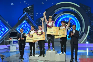 [ẢNH] Hình ảnh trận Chung kết Đường lên đỉnh Olympia 22