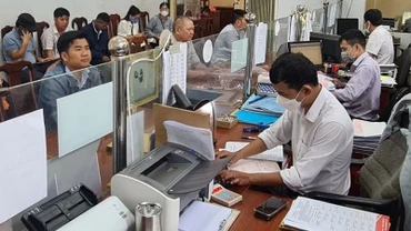 Sở Tài nguyên và Môi trường tỉnh Đắk Nông đã chỉ đạo đẩy mạnh công tác cải cách thủ tục hành chính, hướng tới cung cấp dịch vụ công và thực hiện giải quyết thủ tục hành chính trong lĩnh vực đất đai gắn với chuyển đổi số. 