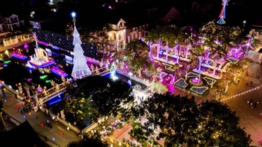 Lung linh, rực rỡ Giáo xứ Nghệ An.