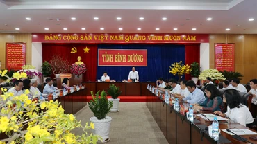 Toàn cảnh buổi họp.