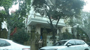 Nhà riêng ông Đỗ Hữu Ca tại Hải Phòng. (Ảnh: TTXVN)
