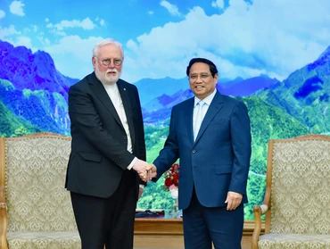 Thủ tướng Phạm Minh Chính đón Tổng Giám mục Paul Richard Gallagher, Bộ trưởng Ngoại giao Tòa thánh Vatican