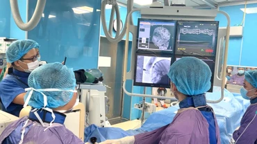Phối hợp đa khoa cứu sống người bệnh. 