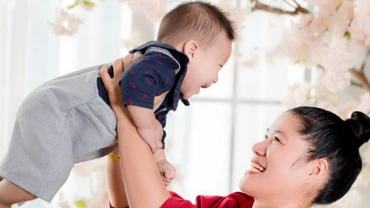 Mùa xuân đặc biệt của cặp vợ chồng vô sinh 12 năm
