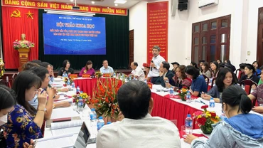 Các đại biểu tham gia hội thảo.