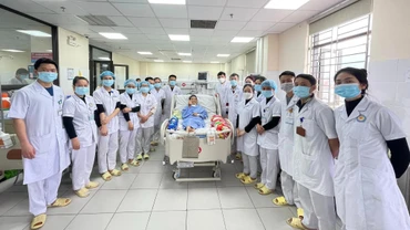 Bệnh nhân khỏe mạnh được xuất viện.